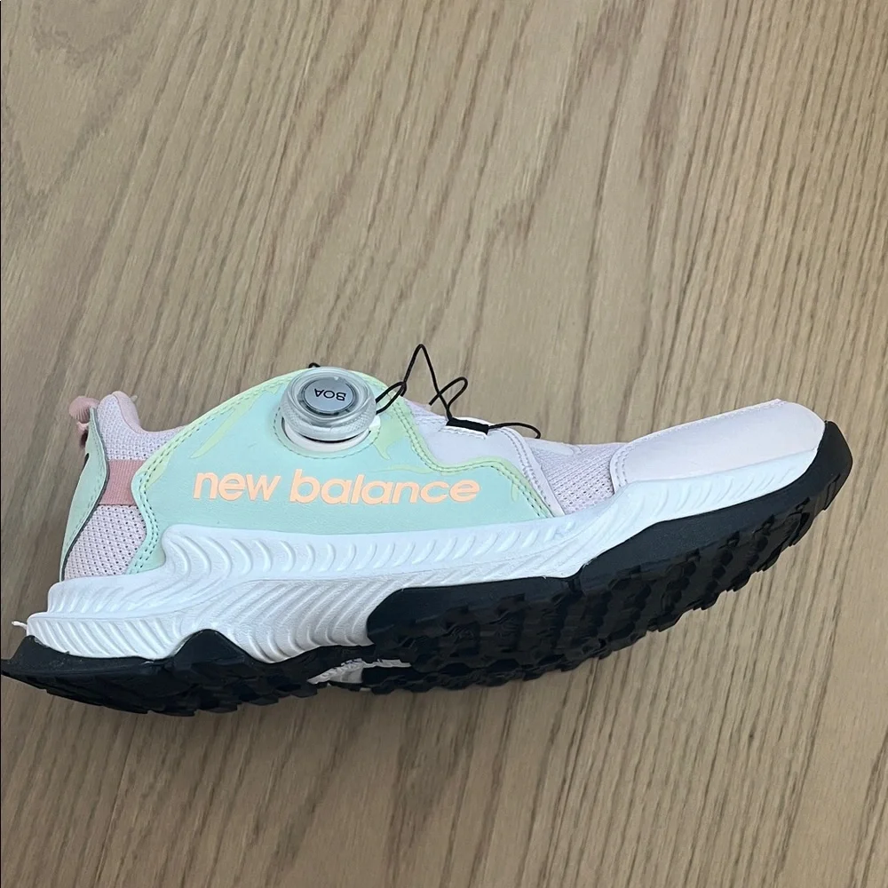 New Balance Boa light pink and Mint Sneakers - US 6.5 - Picture 2 of 6